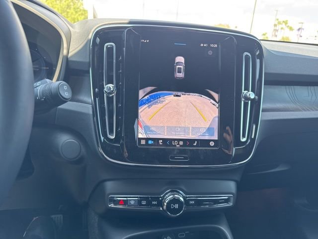 New 2025 Volvo EX40 Core w/ Climate Package image 25