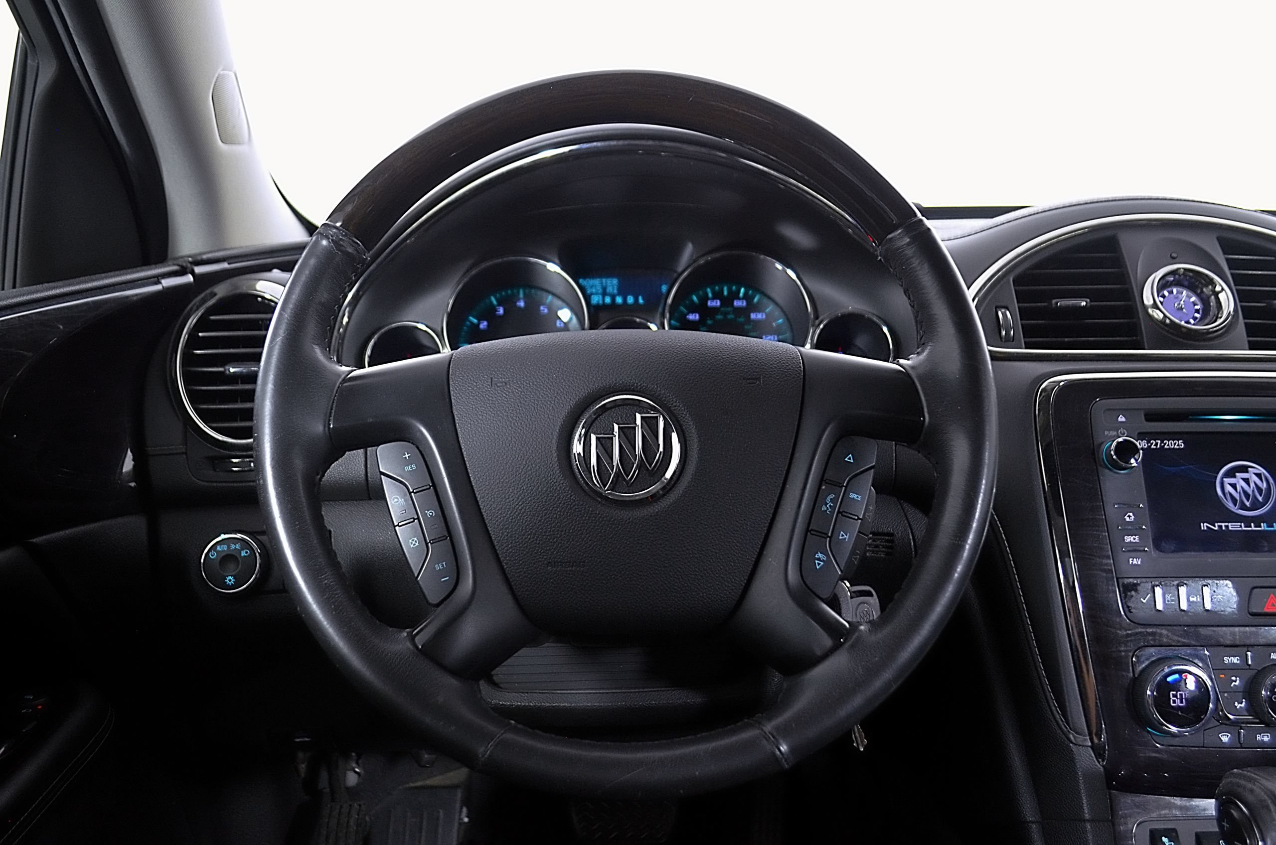 Used 2017 Buick Enclave Leather FWD image 28