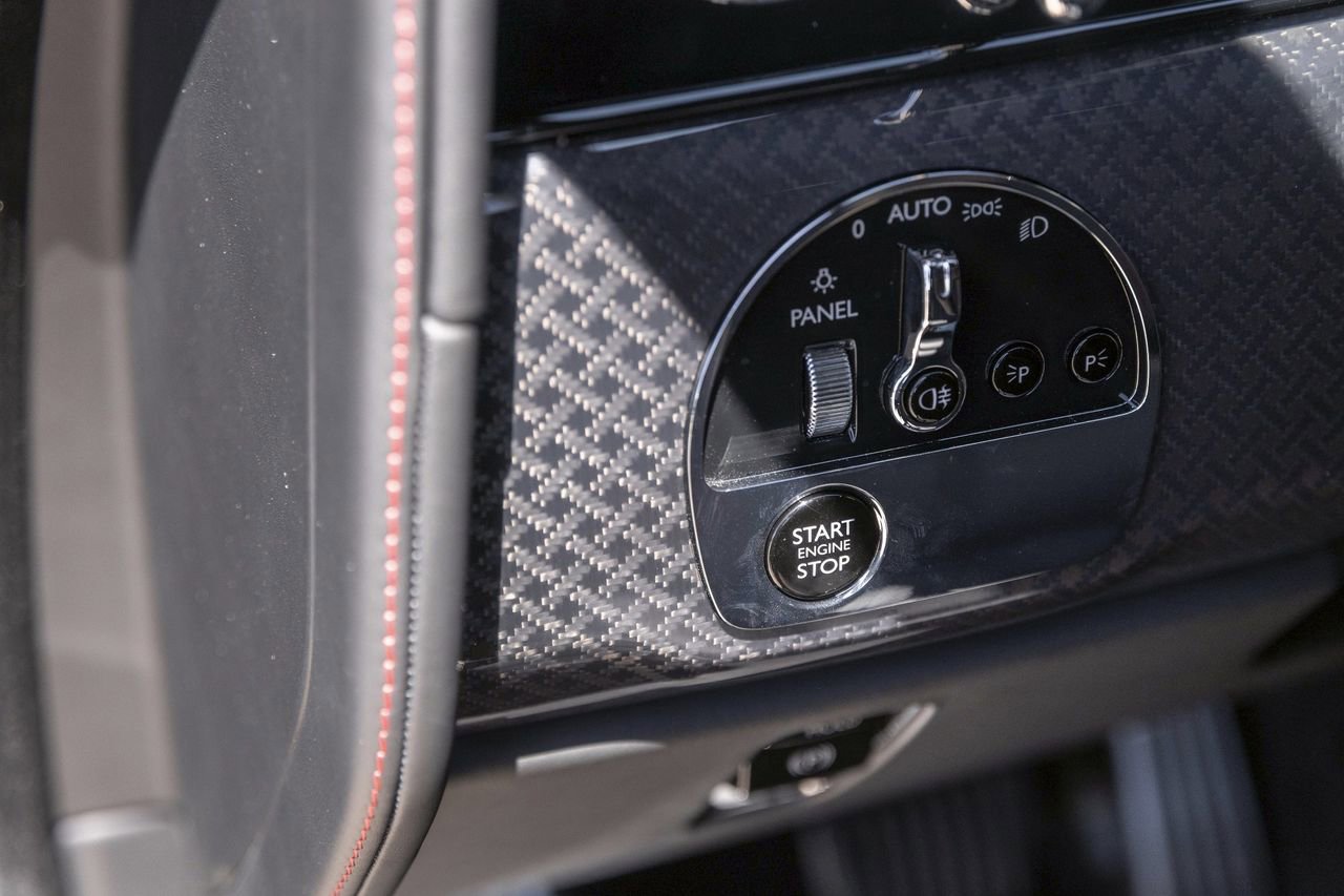 New 2026 Rolls-Royce Cullinan Black Badge image 30