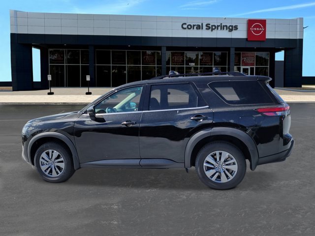 New 2025 Nissan Pathfinder SV image 2