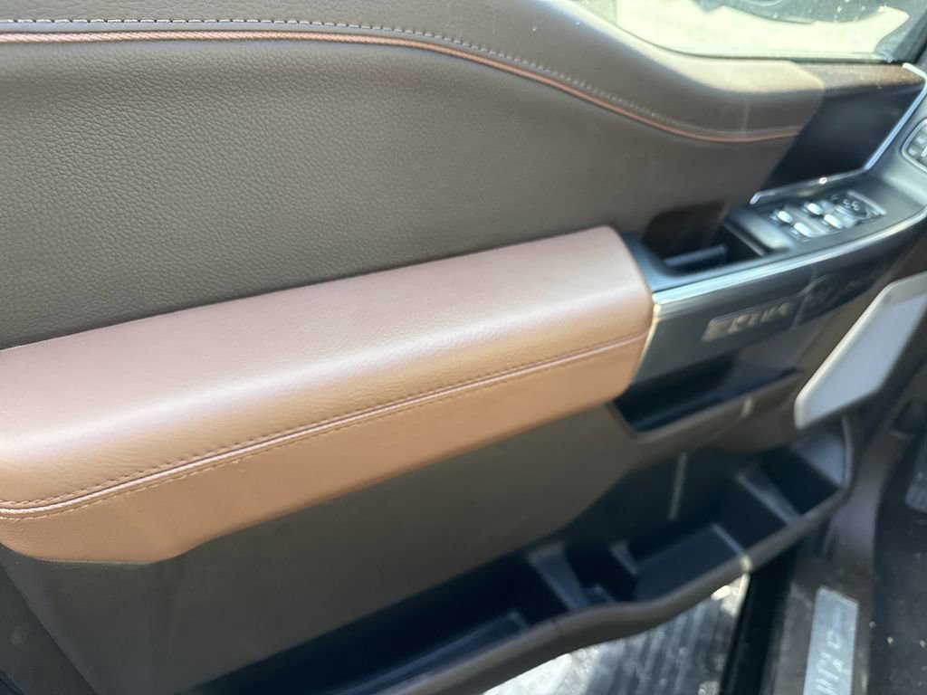 Used 2025 Ford F150 King Ranch w/ FX4 Off-Road Package image 8