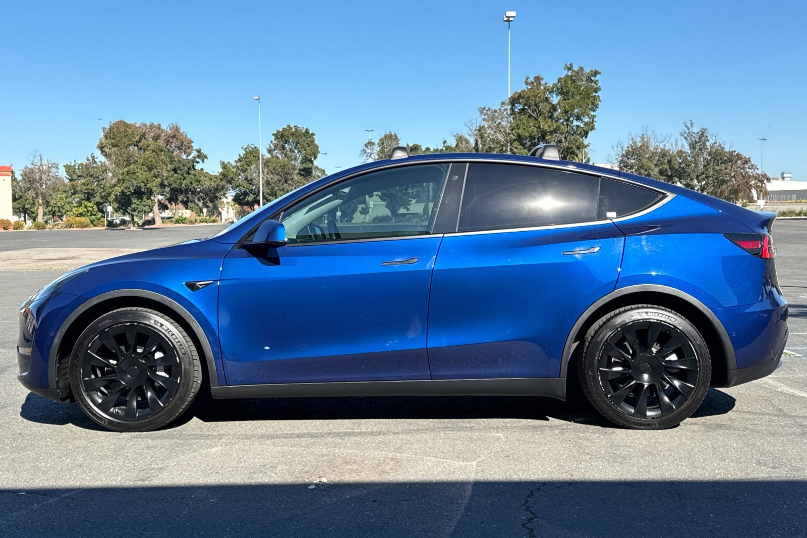 Used 2020 Tesla Model Y Long Range image 6