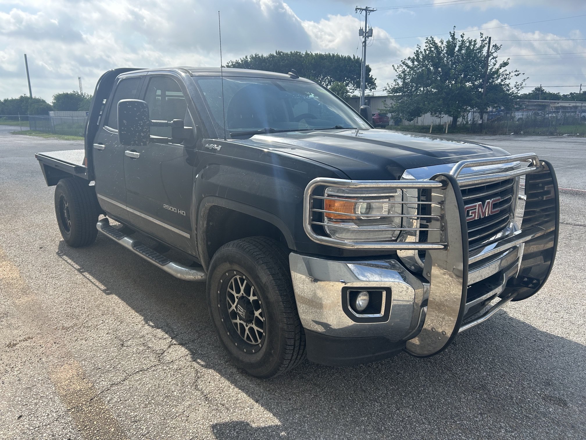 Used 2015 GMC Sierra 2500 SLT AWD/4WD image 3