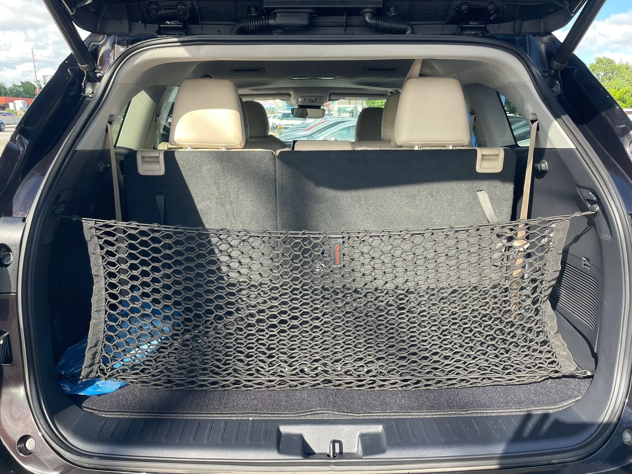 Used 2020 Toyota Highlander Limited FWD image 18