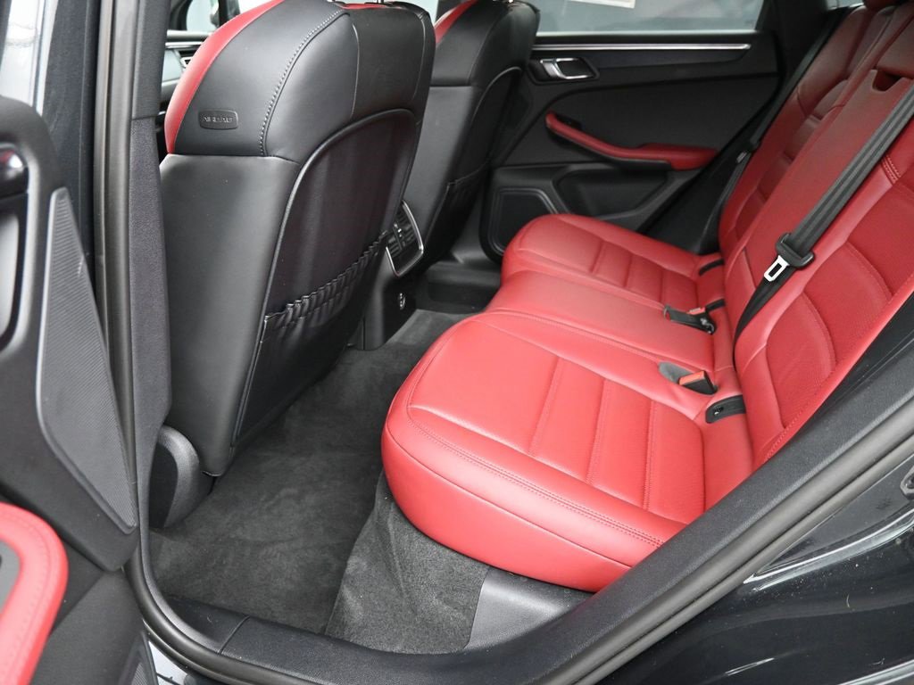 Certified 2023 Porsche Macan GTS image 21