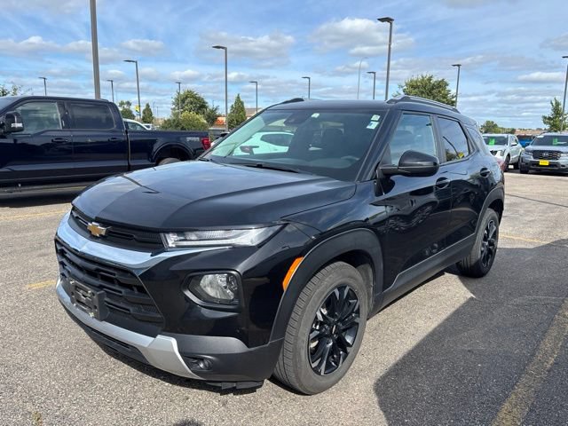 Used 2022 Chevrolet TrailBlazer LT FWD image 3