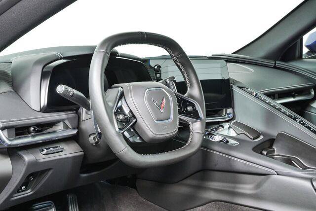 Used 2025 Chevrolet Corvette Stingray Preferred Conv RWD image 4