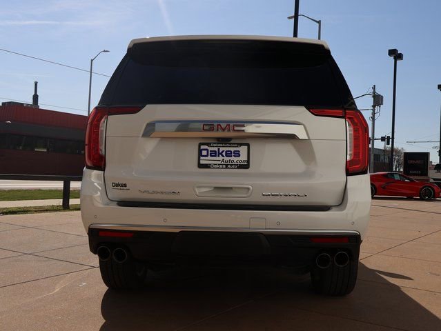 Used 2024 GMC Yukon Denali w/ Advanced Technology Package image 5