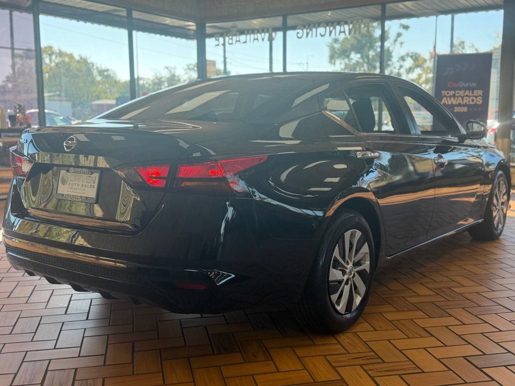 Used 2022 Nissan Altima 2.5 S FWD image 8