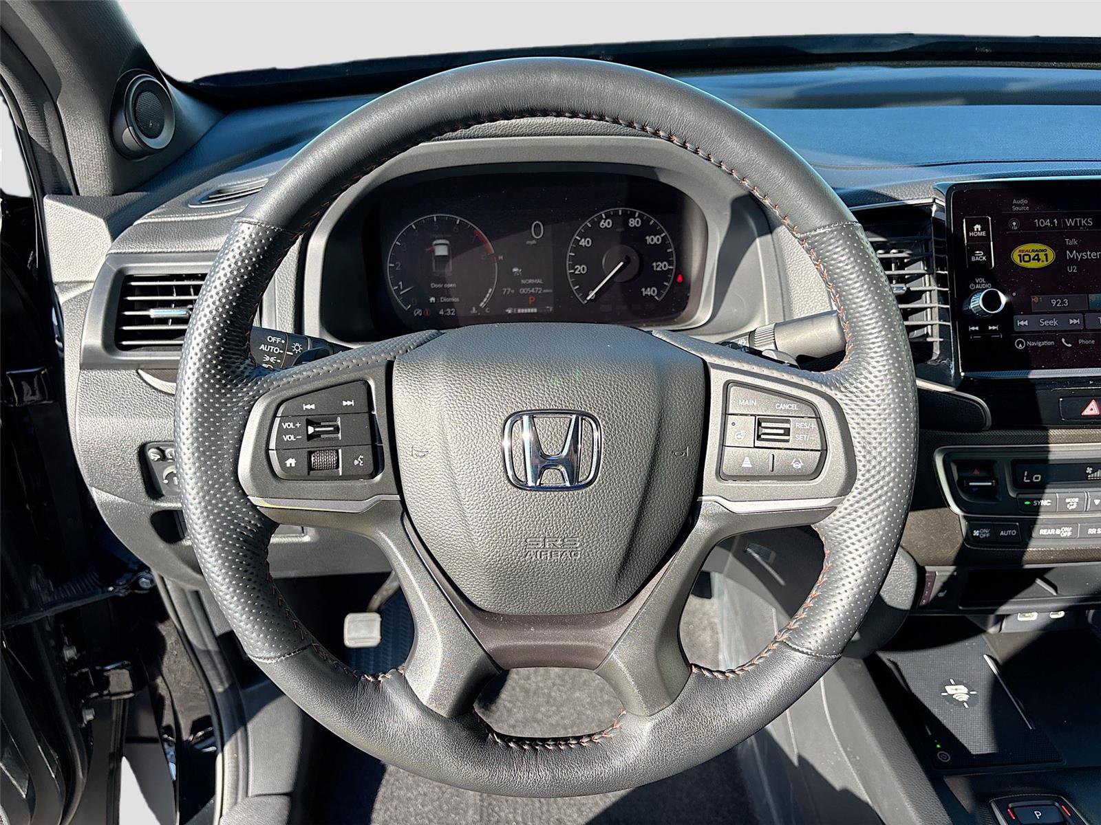 Used 2025 Honda Ridgeline TrailSport image 13