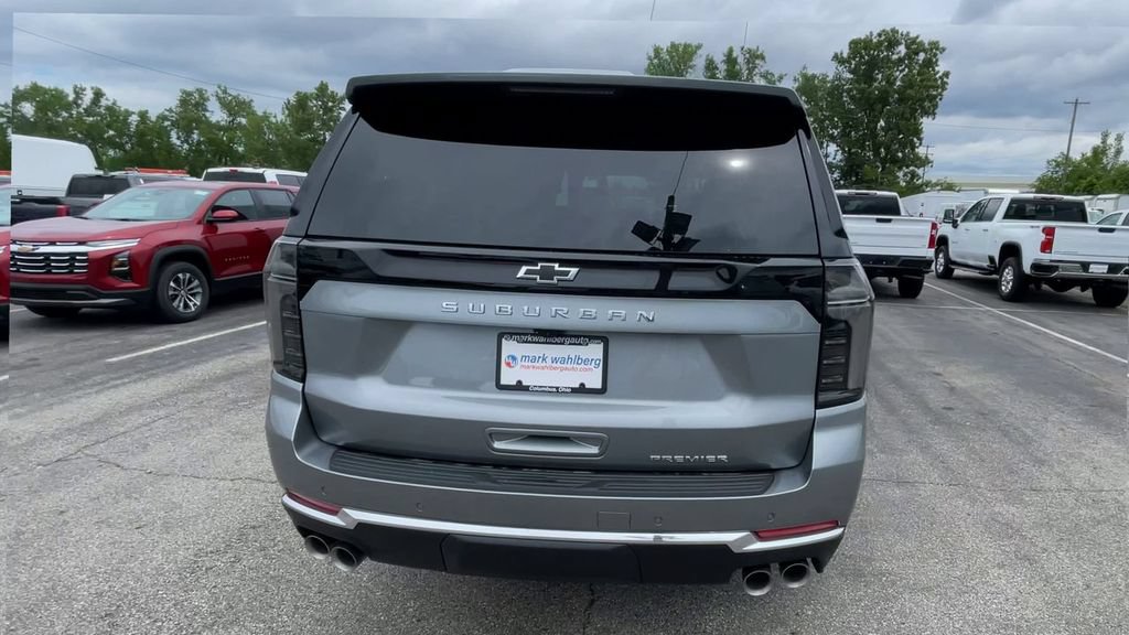 New 2026 Chevrolet Suburban Premier w/ Sun And Tow Package AWD/4WD image 9