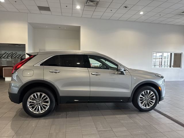 Certified 2025 Cadillac XT4 Premium Luxury w/ Cold Weather Package FWD image 7