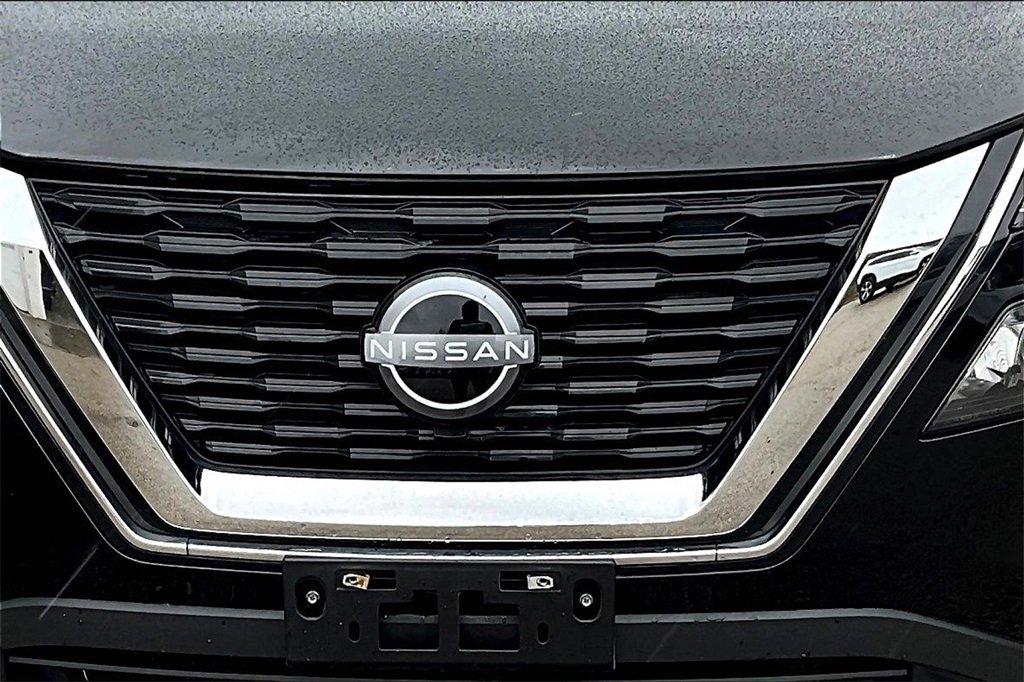 Used 2022 Nissan Rogue S image 30