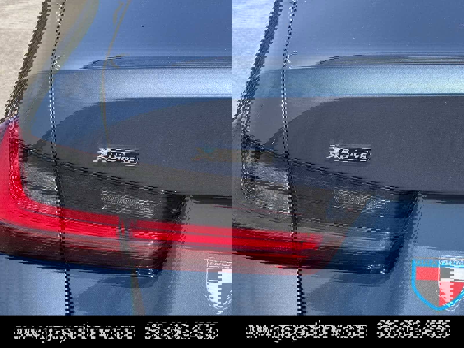 Used 2025 BMW 330i xDrive Sedan w/ Premium Package image 33