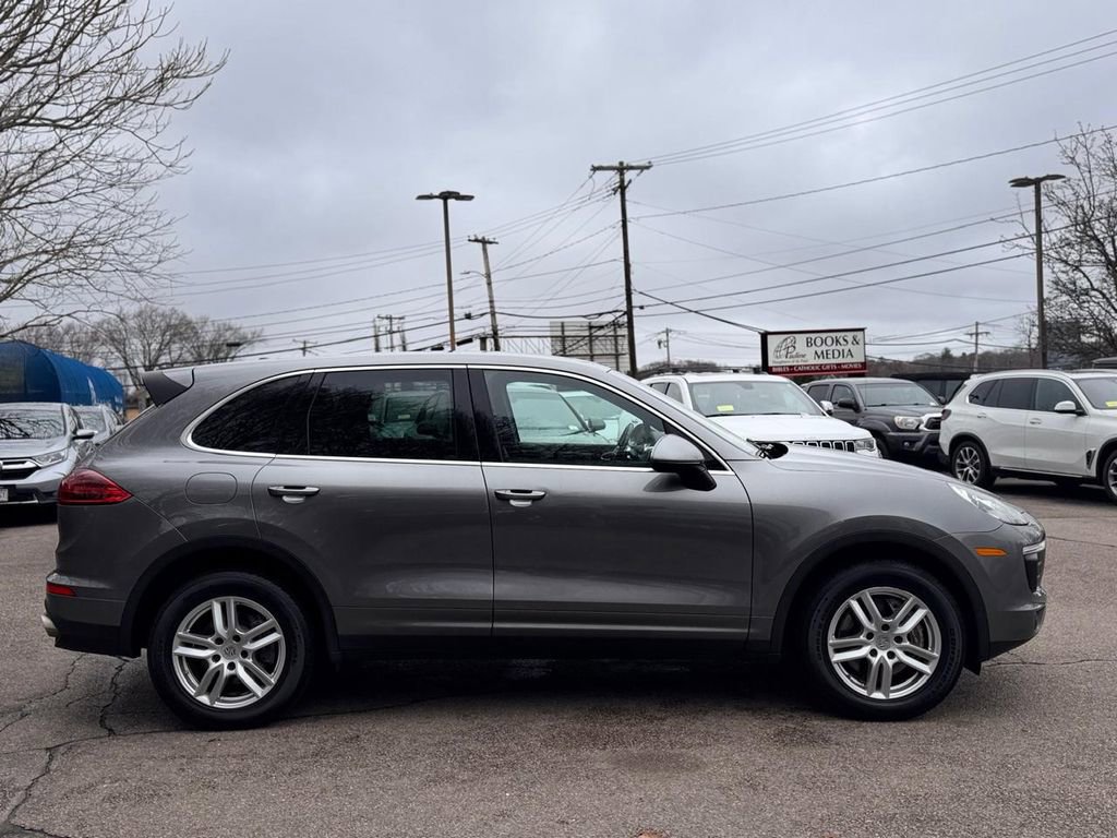 Used 2017 Porsche Cayenne image 7