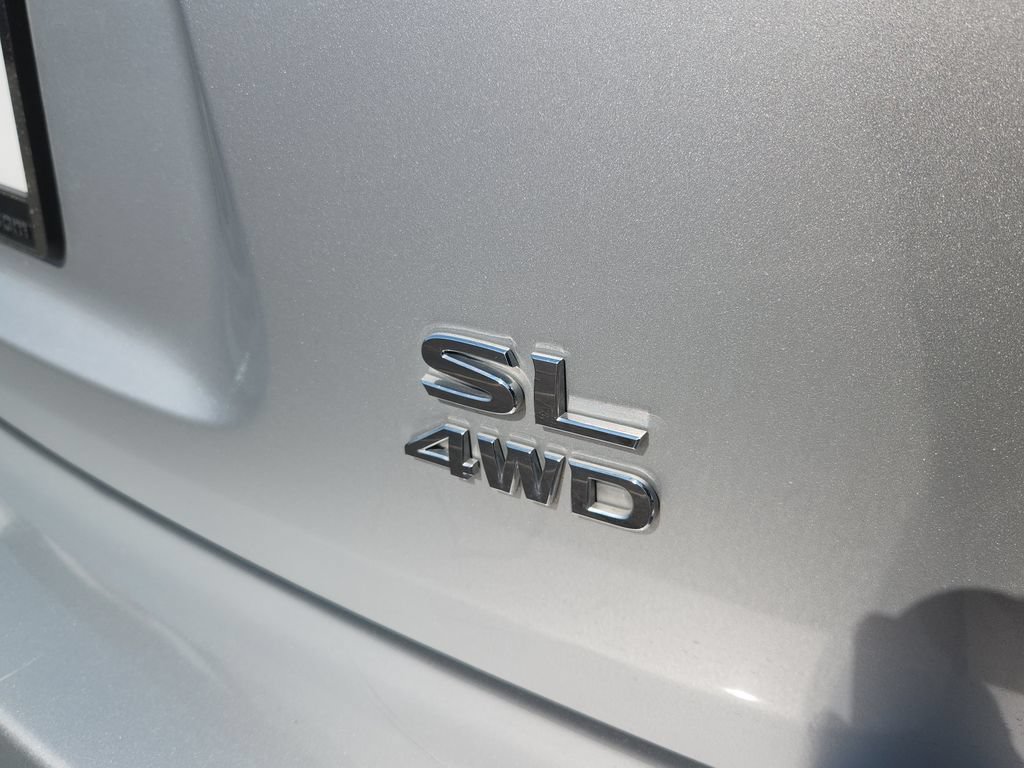 Used 2020 Nissan Pathfinder SL AWD/4WD image 13