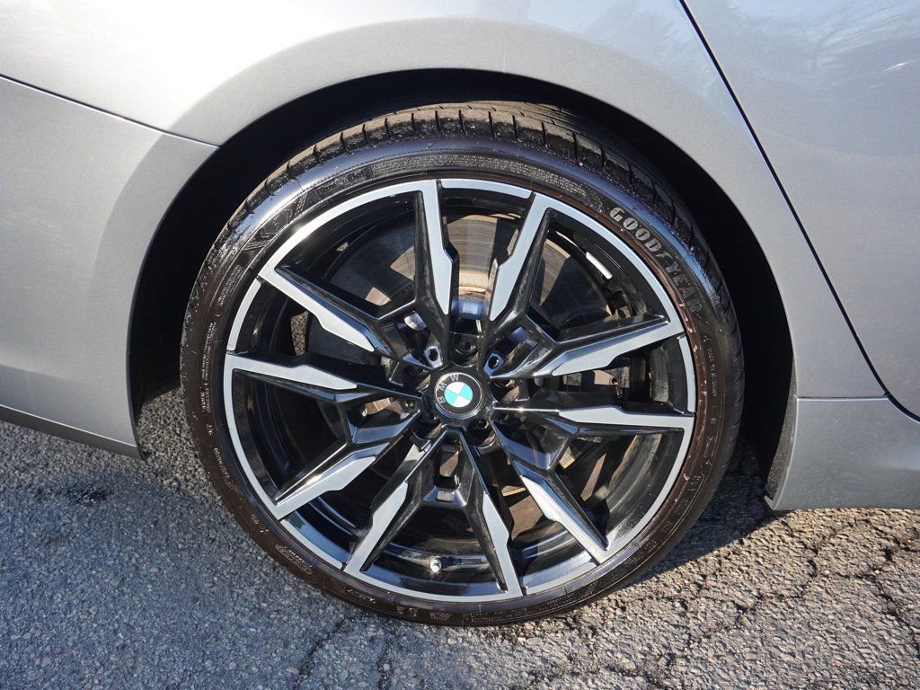 Used 2025 BMW M850i xDrive image 23