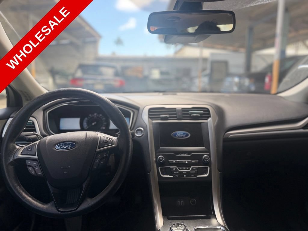Used 2019 Ford Fusion SE FWD image 7