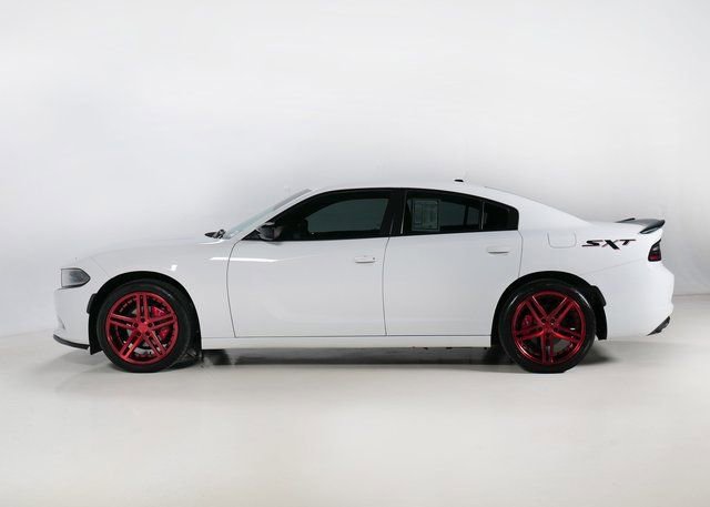 Used 2019 Dodge Charger SXT image 6