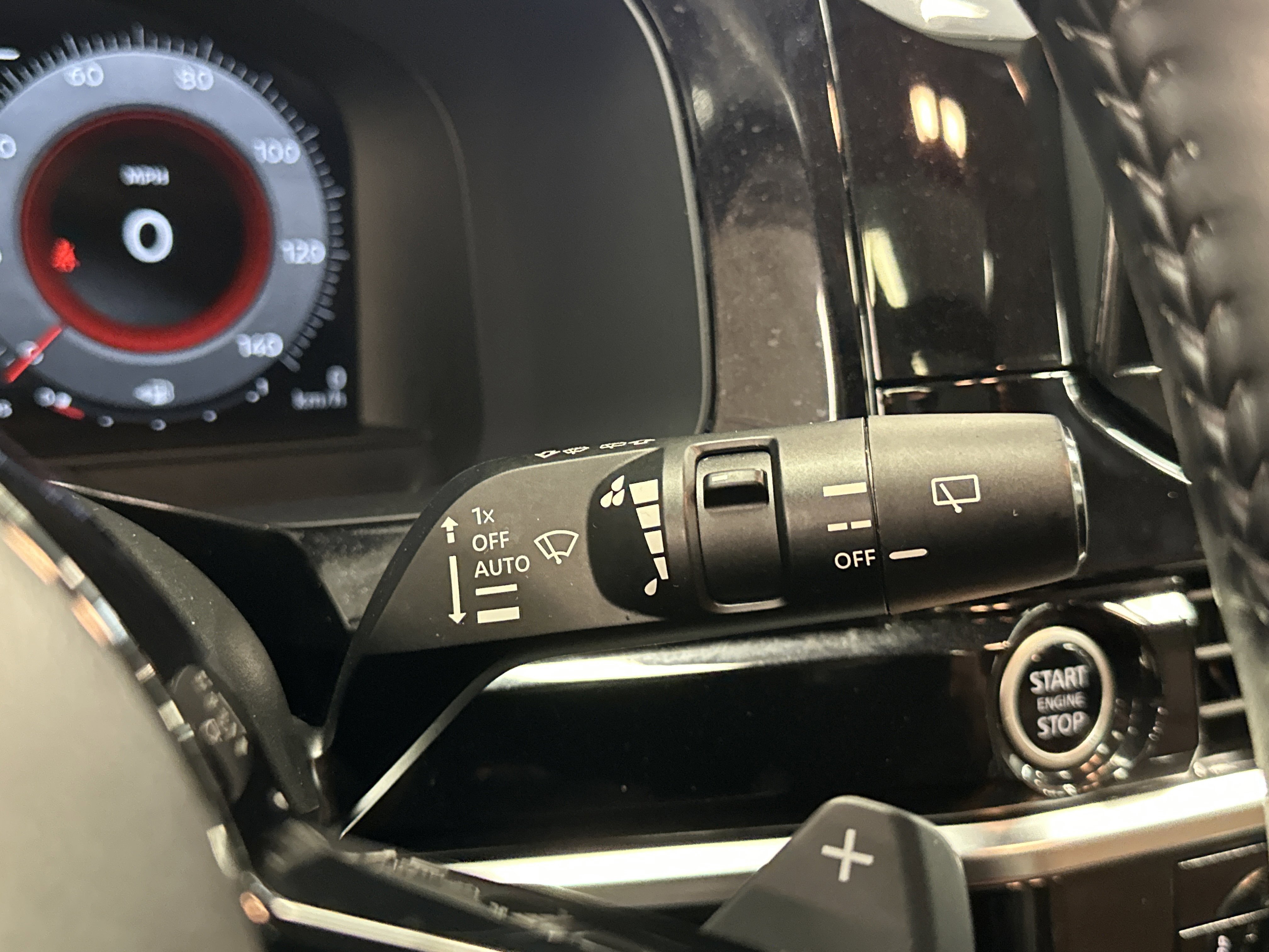 Used 2023 Nissan Pathfinder Platinum image 39