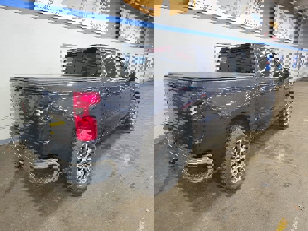 Certified 2022 Chevrolet Silverado 1500 LT image 3
