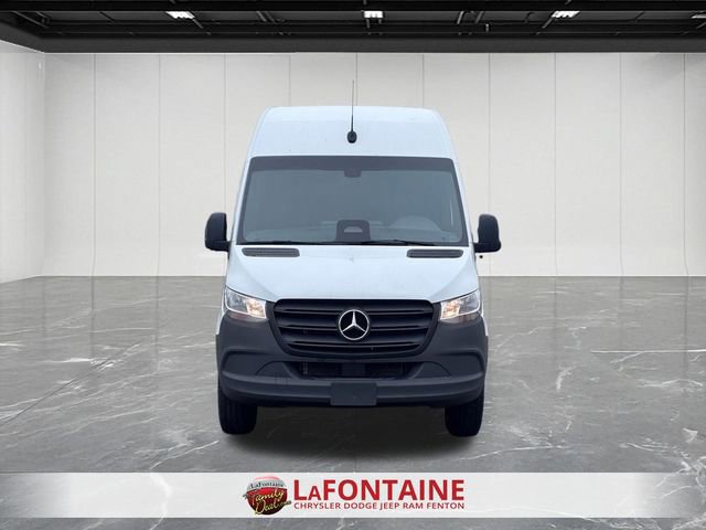 Used 2025 Mercedes-Benz Sprinter 2500 image 8
