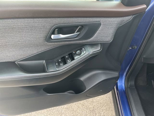 Used 2021 Nissan Rogue SV image 18