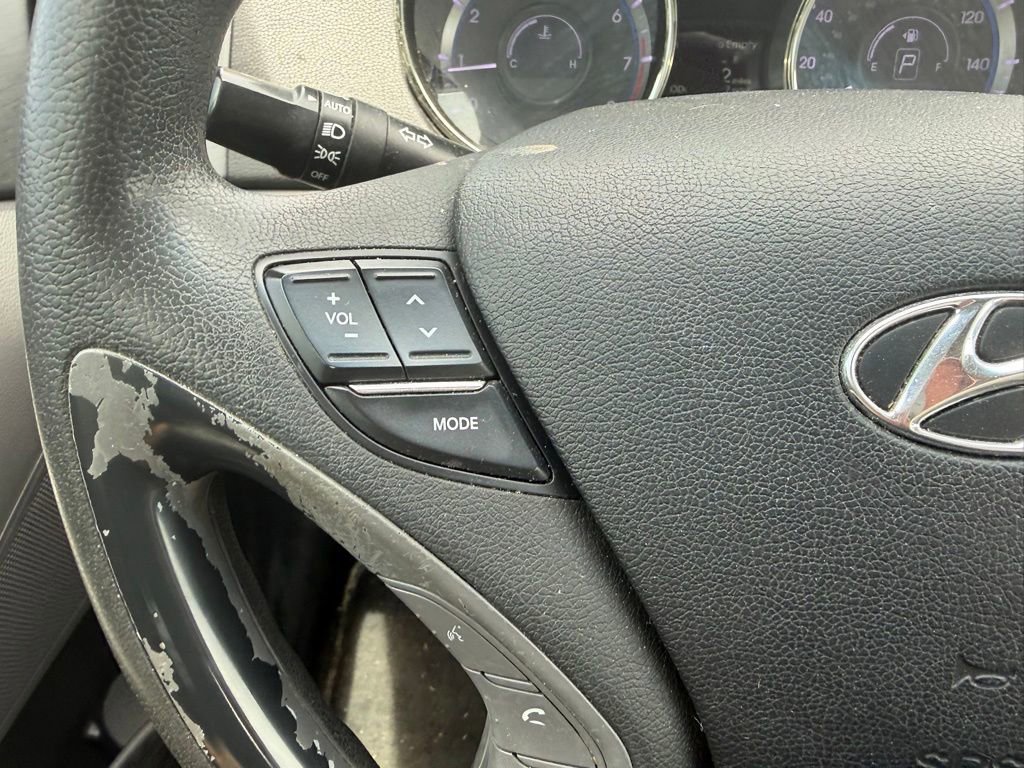 Used 2011 Hyundai Sonata GLS FWD image 10