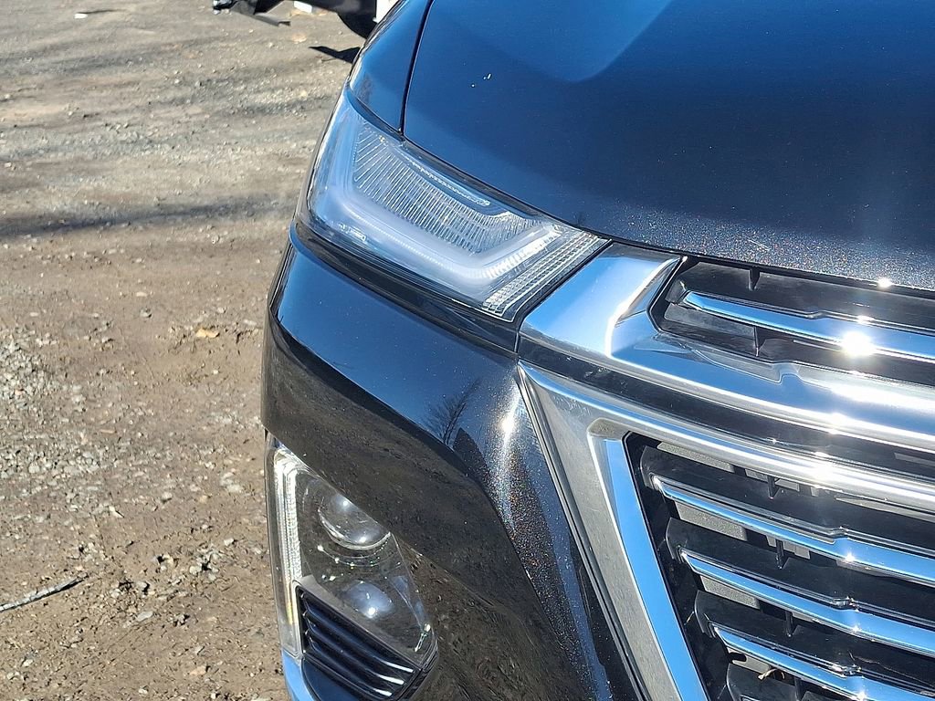 Used 2023 Chevrolet Traverse Premier w/ LPO, Floor Liner Package image 35