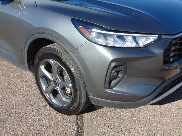 Used 2025 Ford Escape ST-Line Select image 2