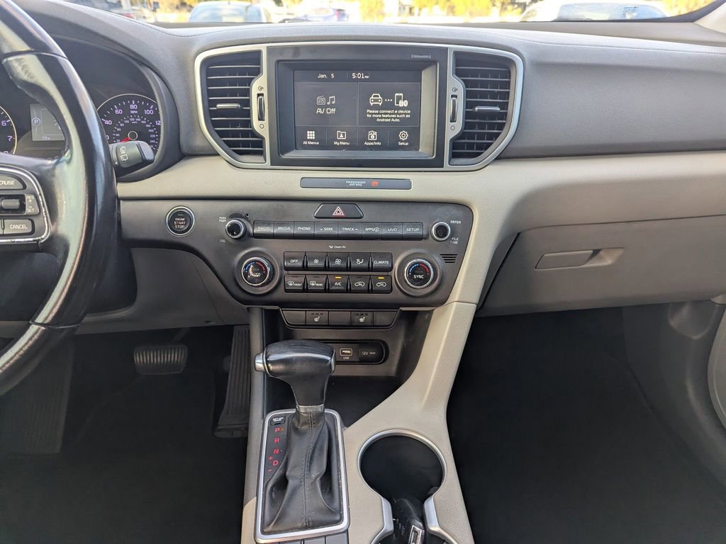 Used 2017 Kia Sportage EX image 12