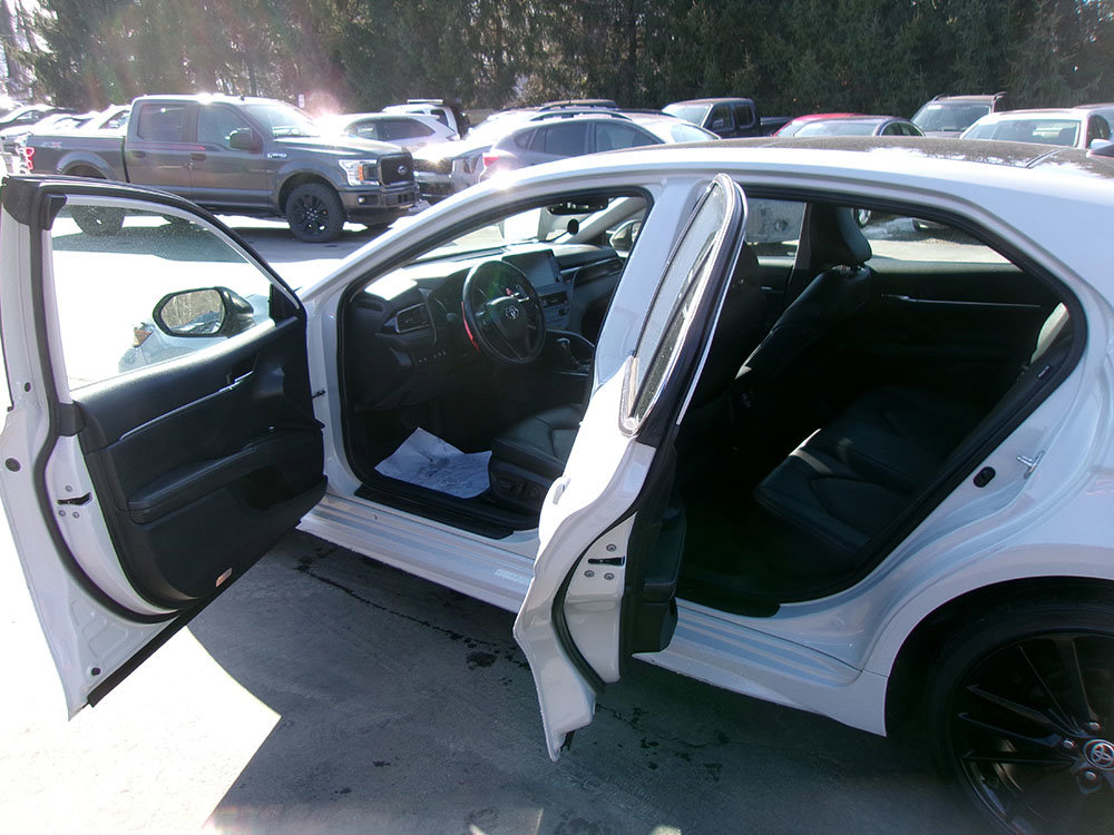 Used 2022 Toyota Camry XSE AWD/4WD image 13