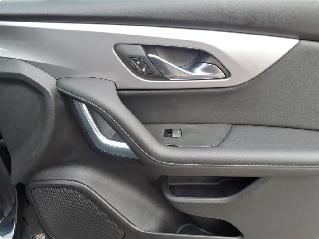 Used 2021 Chevrolet Blazer LT image 24