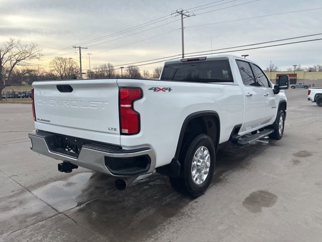 Used 2025 Chevrolet Silverado 3500 LTZ image 9