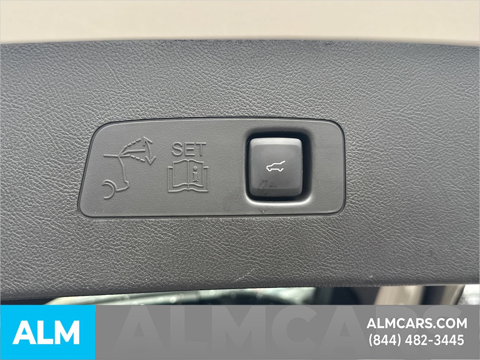Used 2023 Lincoln Corsair Reserve w/ Rear Removable Package Tray AWD/4WD image 23