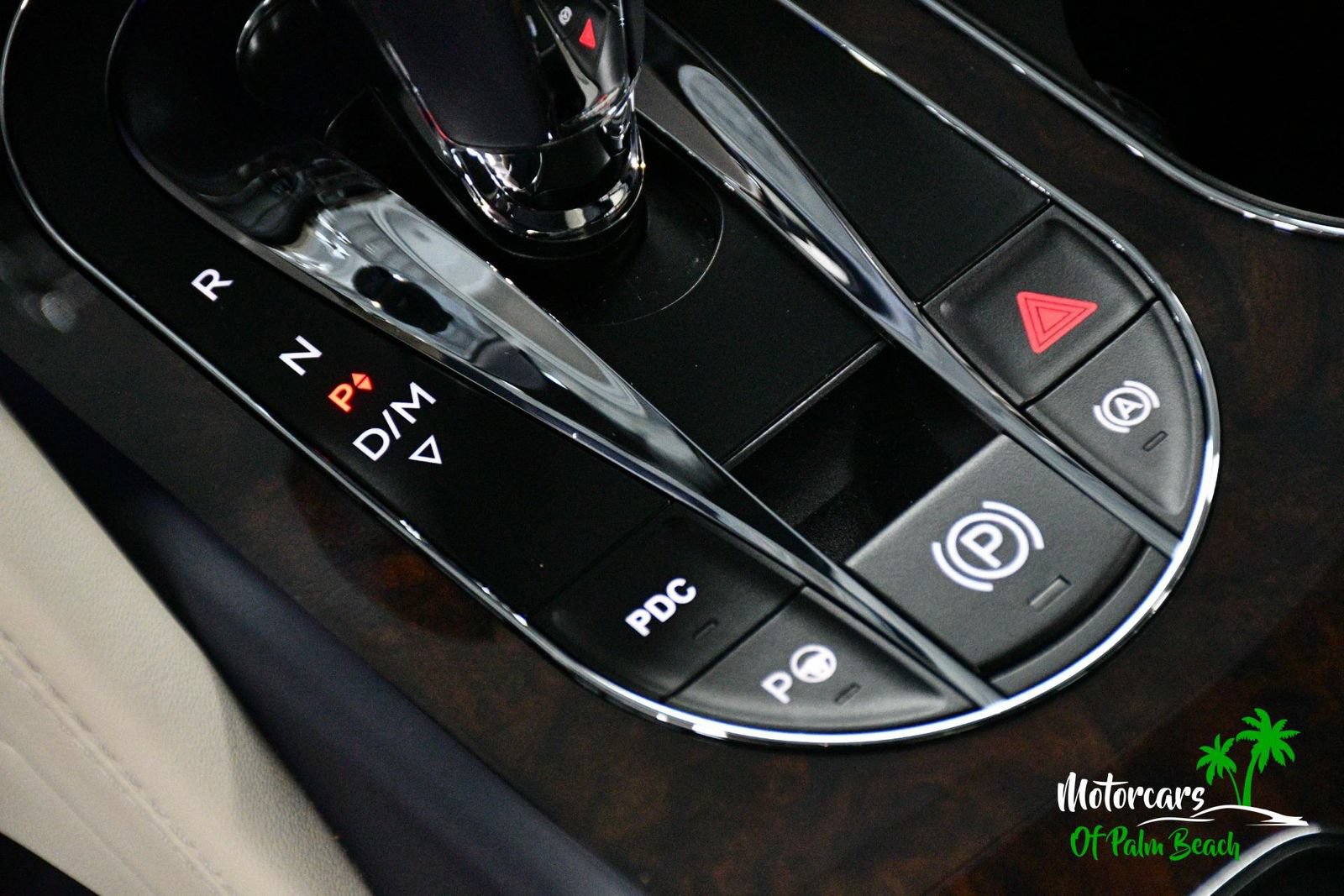 Used 2023 Bentley Bentayga AWD/4WD image 56