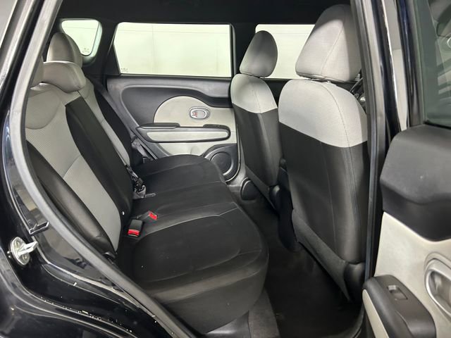 Used 2016 Kia Soul Base w/ Convenience Package image 28