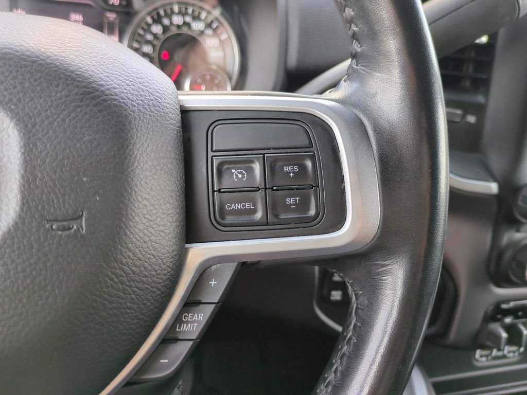 Used 2022 RAM 2500 Big Horn w/ Level C Equiment Group AWD/4WD image 29