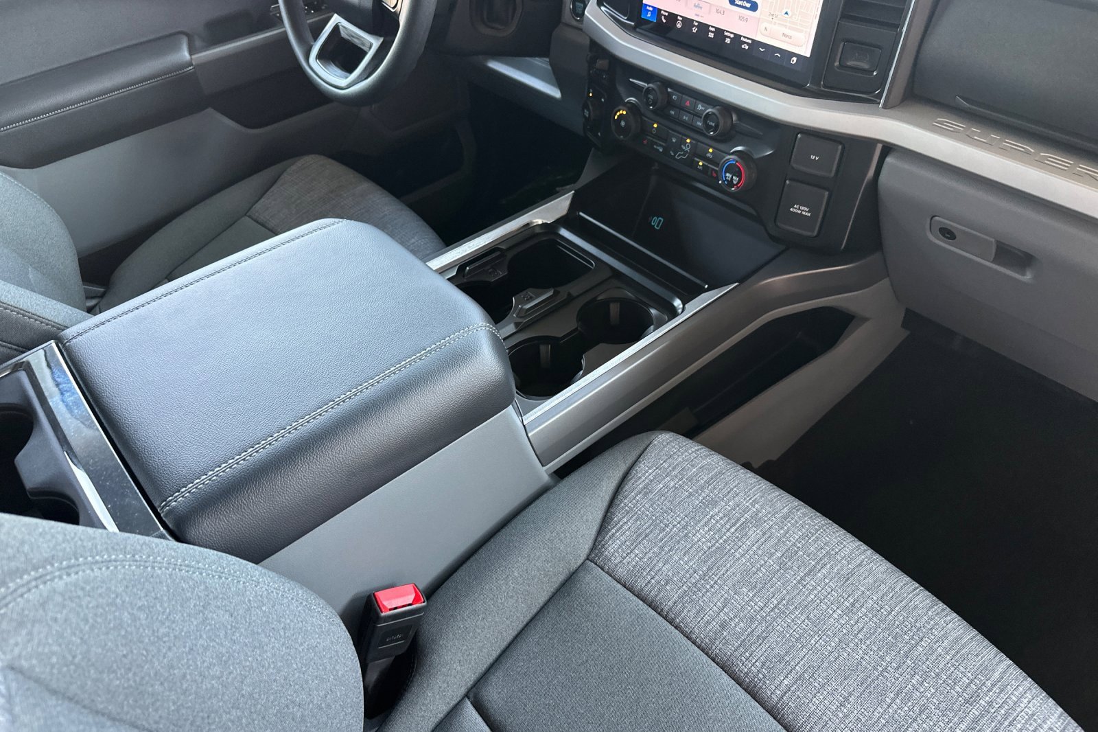 New 2025 Ford F250 XLT w/ Black Appearance Package image 15