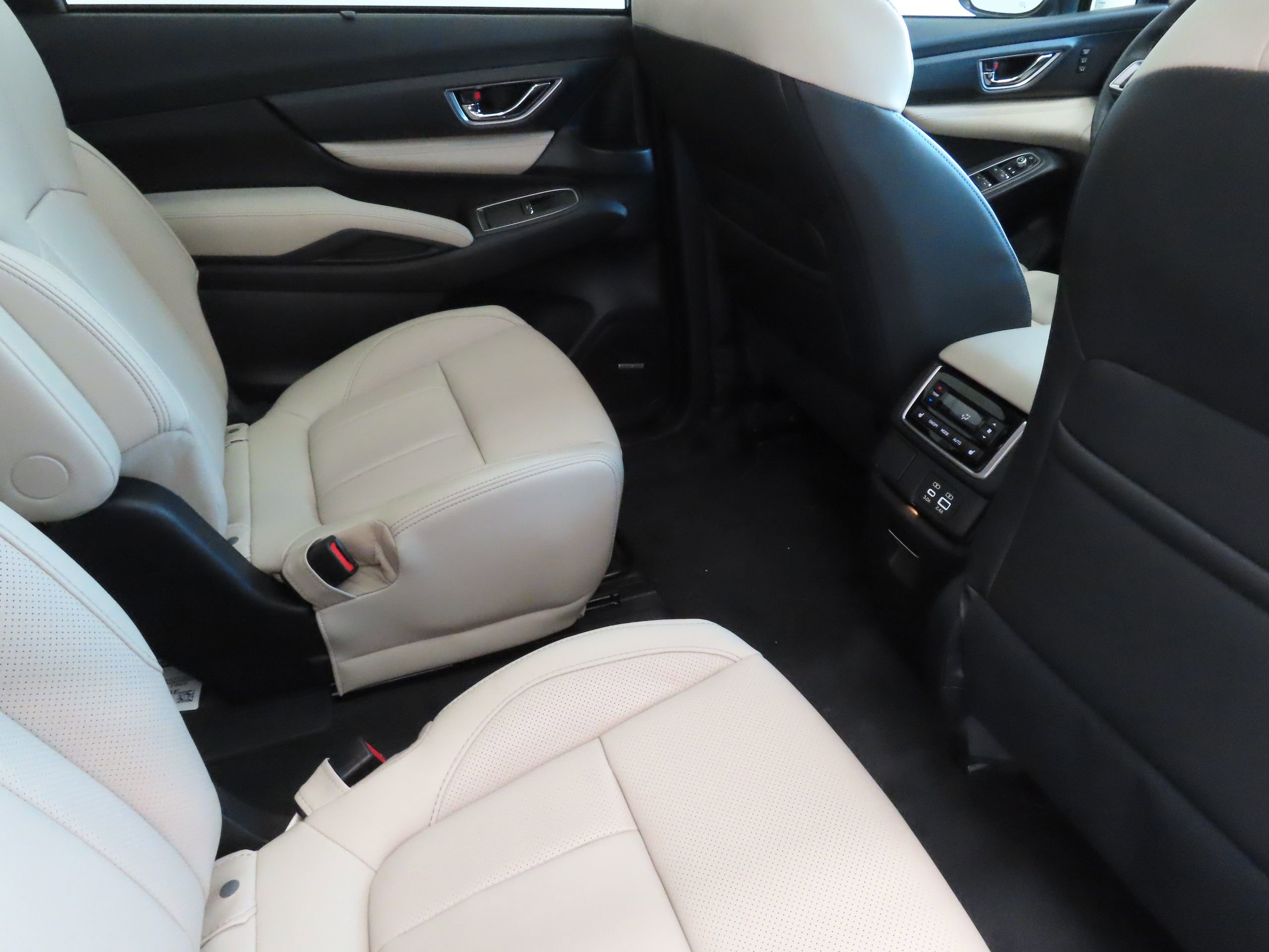 New 2026 Subaru Ascent Limited image 26