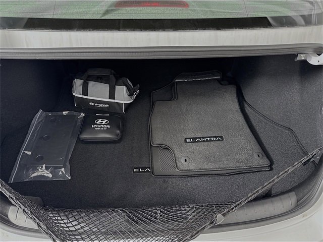 New 2025 Hyundai Elantra Blue image 25