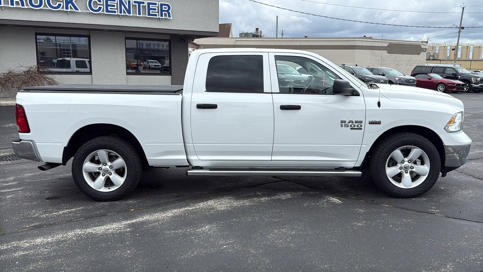 Used 2022 RAM 1500 Tradesman w/ Chrome Appearance Package AWD/4WD image 10