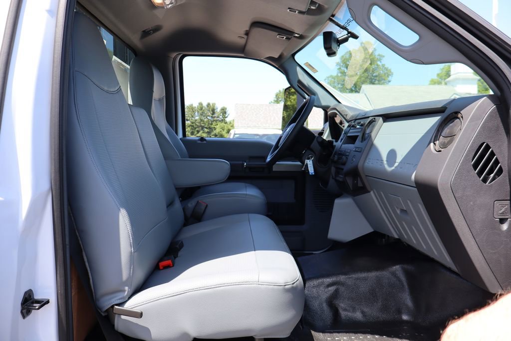 New 2026 Ford F750 2WD Regular Cab Super Duty image 10