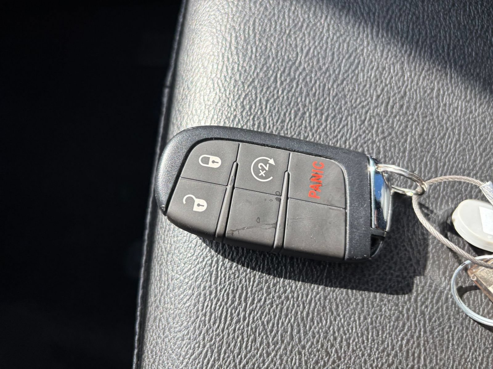 Used 2025 Jeep Compass Latitude AWD/4WD image 24