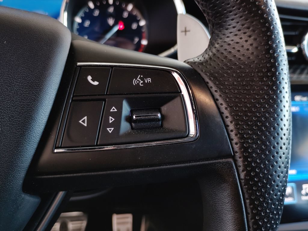 Used 2020 Maserati Quattroporte S GranSport Q4 AWD/4WD image 28