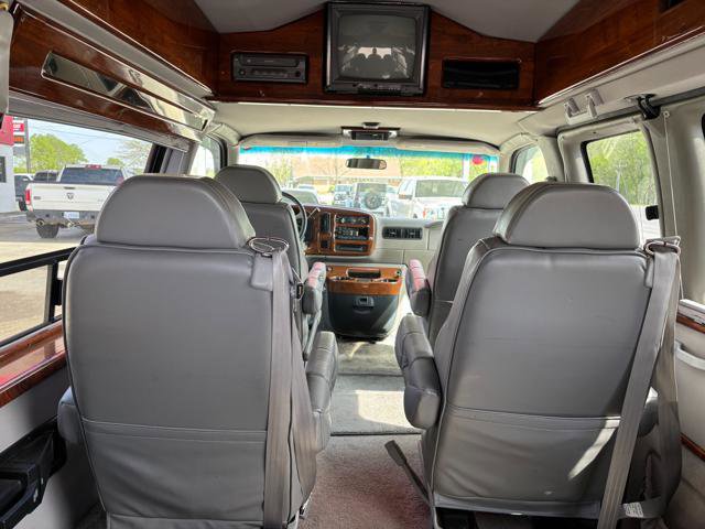Used 1999 Chevrolet Express 1500 w/ Convenience Pkg image 17