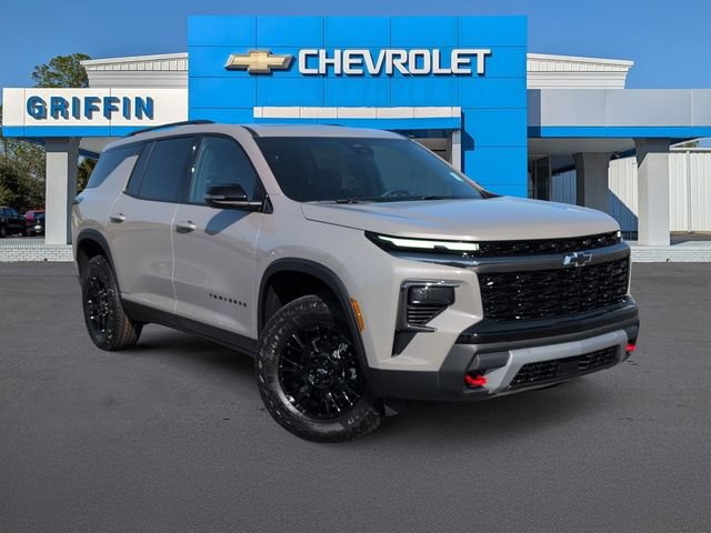 New 2026 Chevrolet Traverse Z71 w/ LPO, Floor Liner Package AWD/4WD image 1