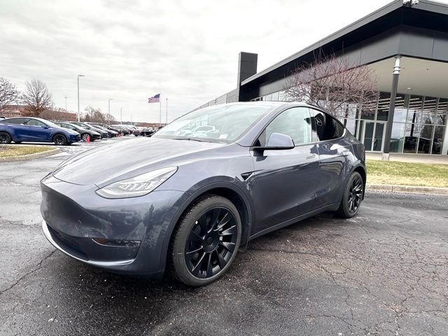 Used 2023 Tesla Model Y Long Range image 4