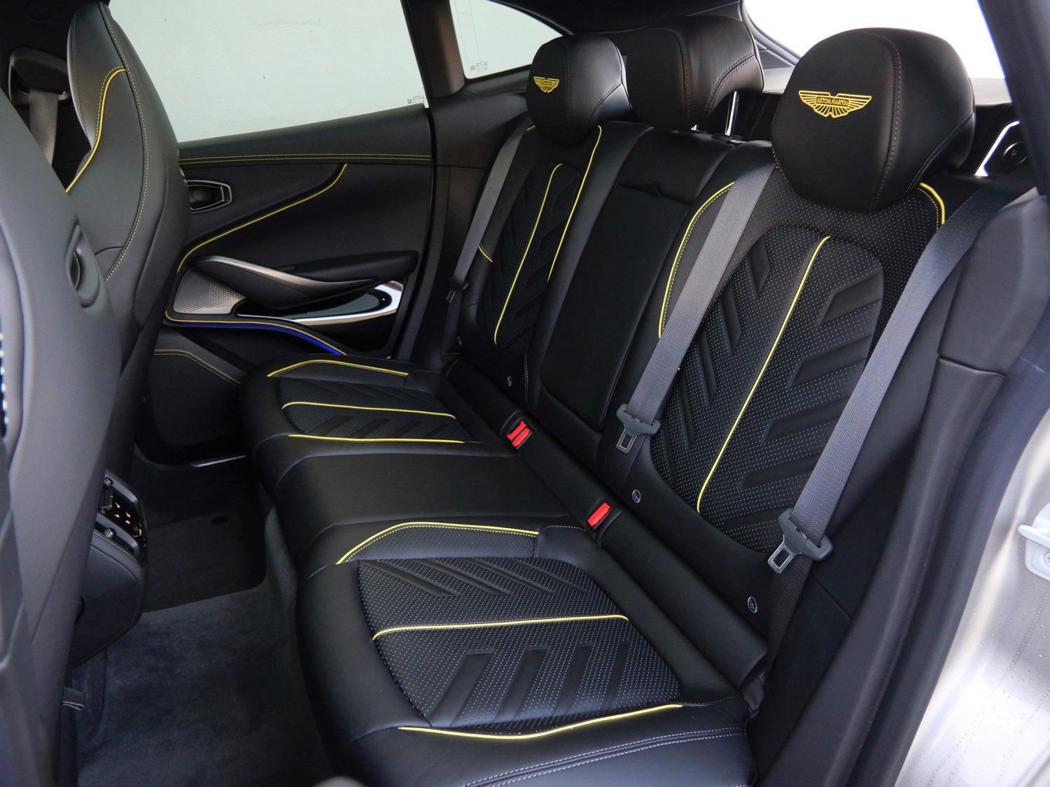 New 2026 Aston Martin DBX S image 23