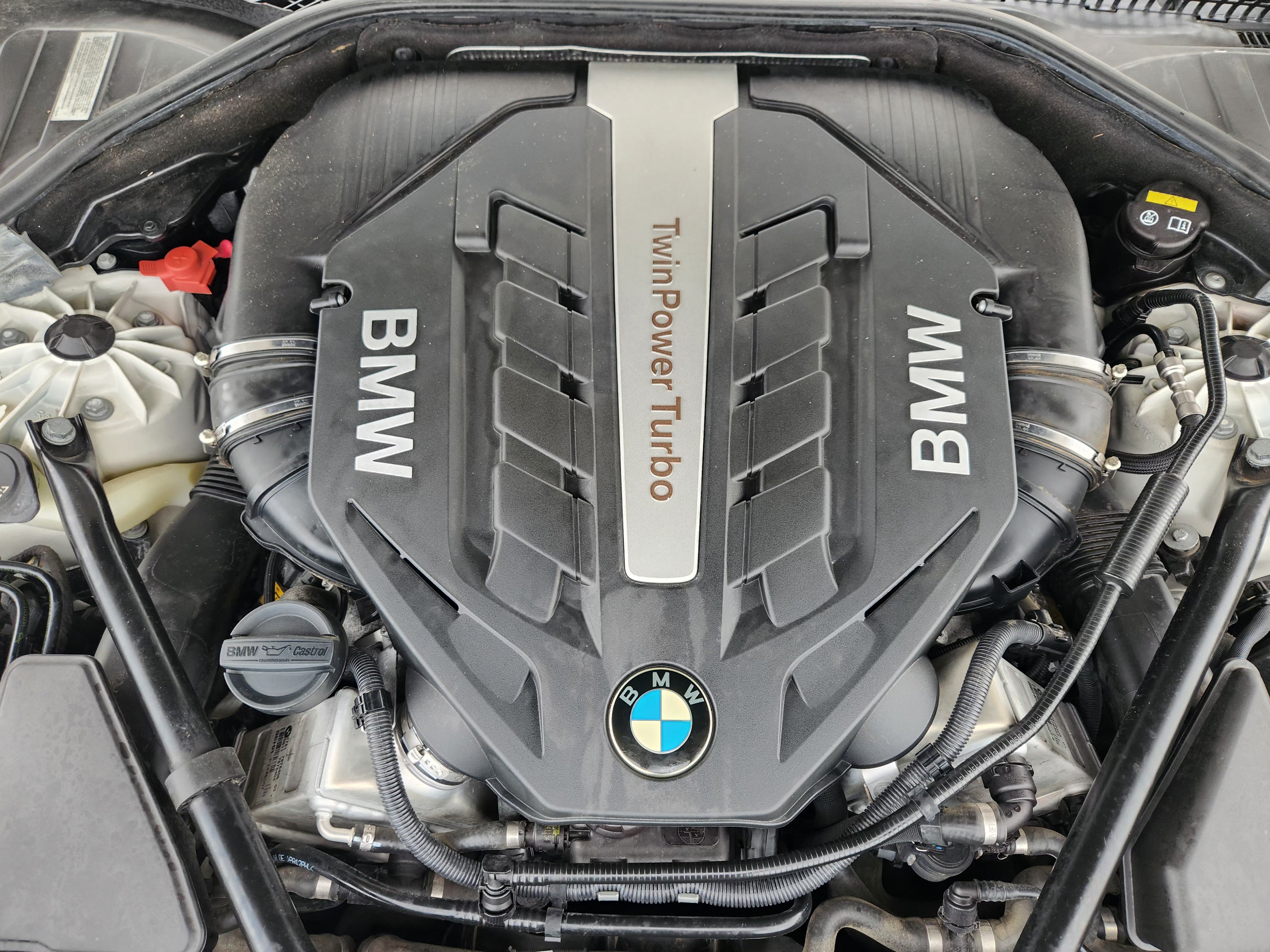 Used 2015 BMW 750Li RWD image 31